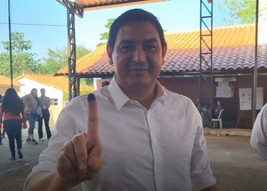 Intendentes manifiestan respaldo a Hugo Fleitas para salvar al PLRA - ADN Digital