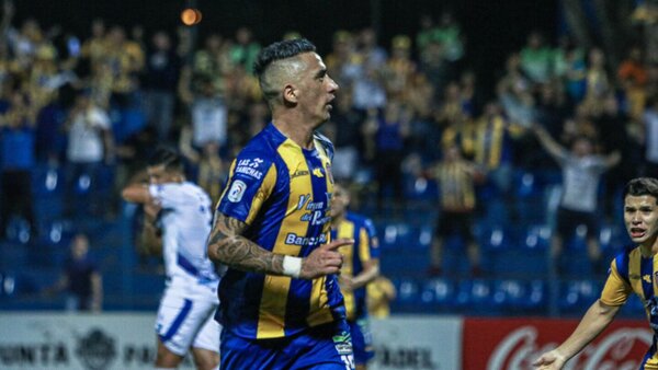 Luqueño vuelve a ganar y se toma más respiro en su lucha por salvarse