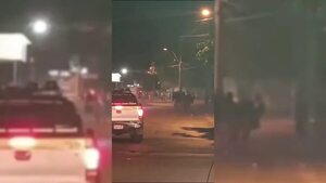 Video: Un policía herido tras enfrentamiento contra barras del Sportivo Luqueño - Policiales - ABC Color