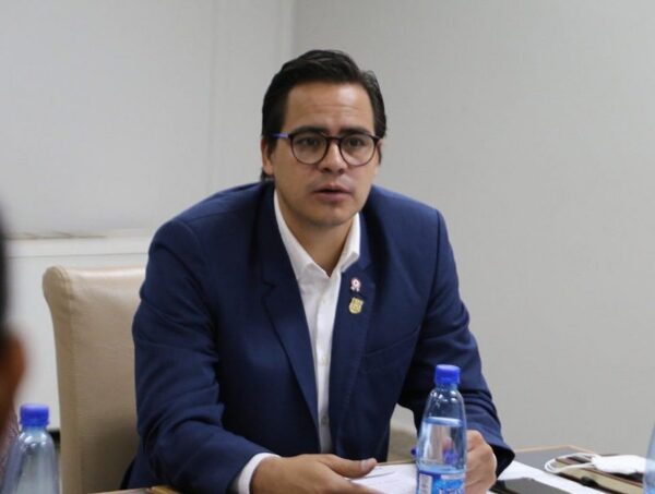 "Narciso Velázquez lo está tomando más a título personal que institucional", responde Mora al Cones · Radio Monumental 1080 AM