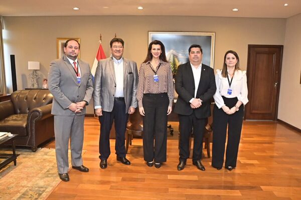 EBY fomentará la implementación de empresas maquilladoras en su área