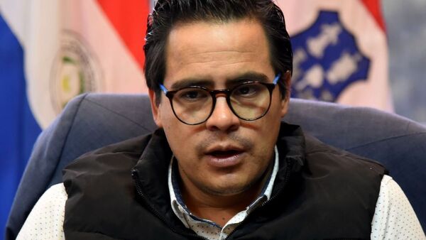 Cones: Edmundo Valenzuela y Narciso Velázquez "casi agredieron" al titular del MEC, acusa viceministro