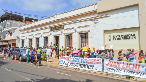 Junta de Encarnación aprueba privatización de recolección de basura por 20 años