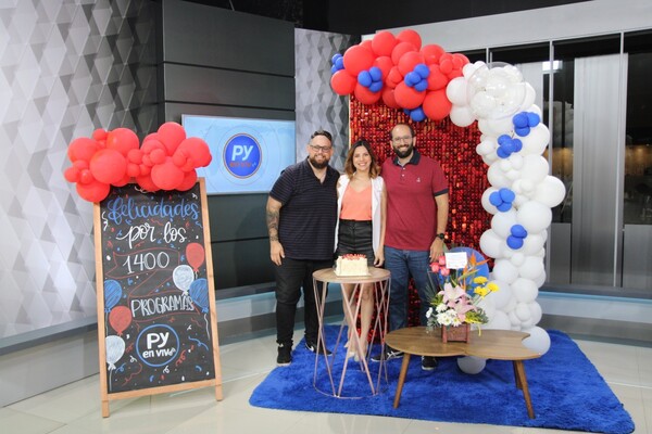 1.400 programas al aire: “Paraguay en Vivo pasó de ser un noticiero lineal a algo más doméstico”, afirmó Oscar Lovera - trece