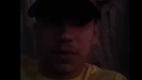 "Estoy vivo y no fui descuartizado", dice policía fugado en video difundido por presos