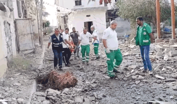 Aumentan a 900 los palestinos muertos y al menos 4.500 los heridos por los bombardeos de Israel