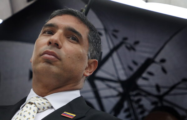 Formalizan convenio con el que 40 venezolanos cursarán estudios de hidrocarburos en Rusia - MarketData