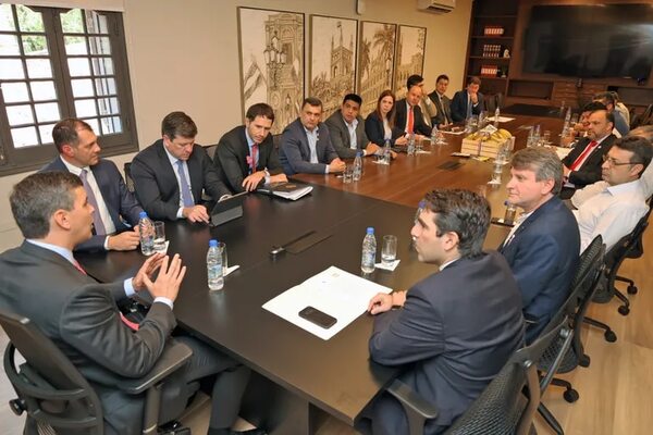 Ante crisis, Gobierno ofrece créditos blandos a bananeros - Nacionales - ABC Color