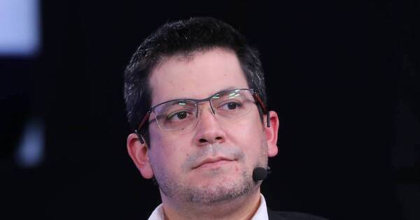 La Nación / “Es sometido a una persecución política”