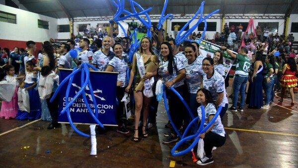 Magnífica inauguración del torneo de AJV