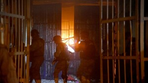 Presos se apoderan de Tacumbú ante desidia del ministro de Justicia