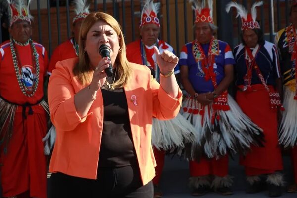 Dinero municipal para “capacitación” - Política - ABC Color