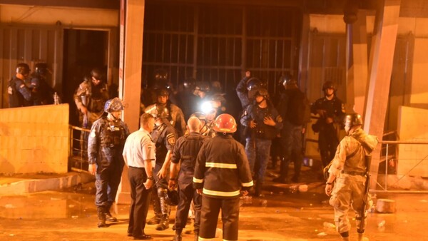 Policía aprehendió a 22 pobladores por tumultos en cercanías de Tacumbú