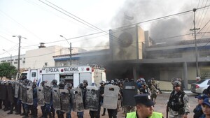 Barchini prende la mecha en Tacumbú y se borra tras estallido de crisis