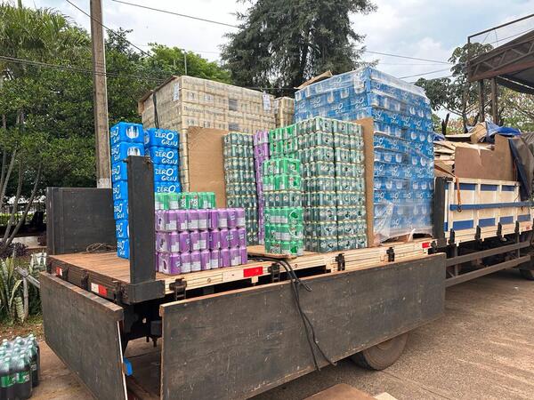 Incautan bebidas alcohólicas y gaseosas que habrían ingresado de contrabando