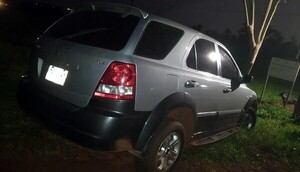Diario HOY | Camioneta robada en Asunción fue hallada en la vía pública en Alto Paraná