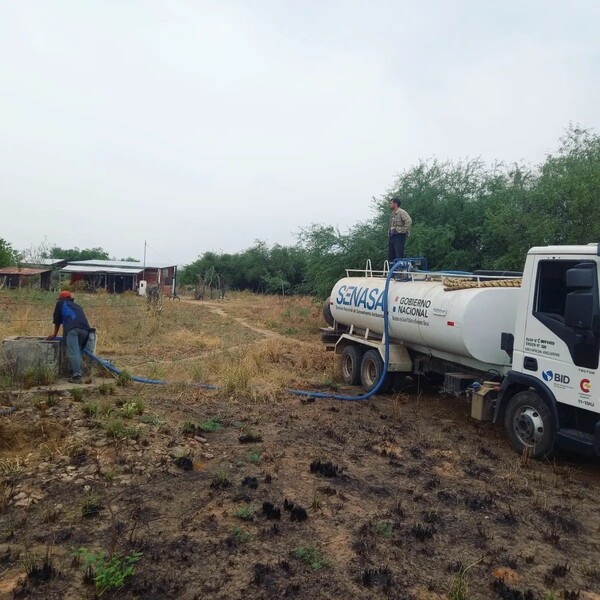 SENASA ya entregó más de 1 millón de litros de agua para asistir a las comunidades más vulnerables del Chaco