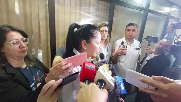 Senadora pide renuncia de Barchini y asegura que incapacidad de Peña para gobernar es causal de juicio político