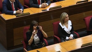 “Usted ha dado peores ejemplos que estos psiquiatras” dijo a senadora Amarilla a su colega Lizarella