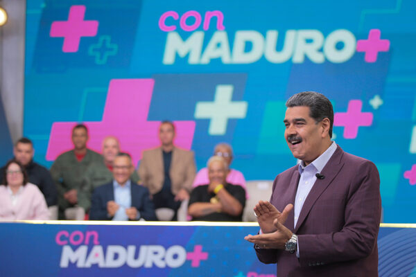 Maduro destaca el trabajo de empresarios en el avance hacia una "economía diversificada" - MarketData