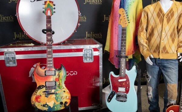 Diario HOY | Guitarras de Eric Clapton y Kurt Cobain en subasta en EEUU