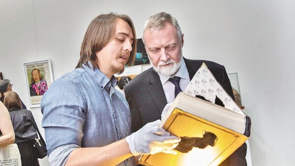 Paraguay al revés gana el Premio de Artes Visuales