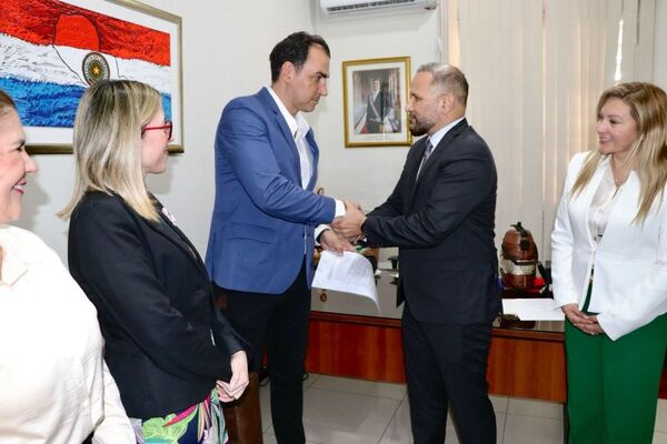 Luis Taboada asume como nuevo director del Hospital Psiquiátrico