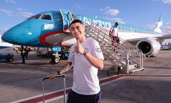 (VIDEO). La Albirroja ya se encuentra en Buenos Aires