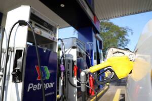 Diario HOY | Operadores y propietarios de estaciones de servicio celebran nueva compra de Petropar