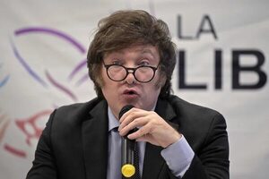 El libertario Milei, convencido de ganar, acusa al oficialismo de “ensuciar” elecciones - Mundo - ABC Color
