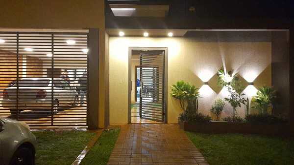 SEPTUAGENARIO SE ENFRENTÓ A TIROS CON DELINCUENTES QUE INTENTARON ASALTAR SU VIVIENDA EN ENCARNACIÓN