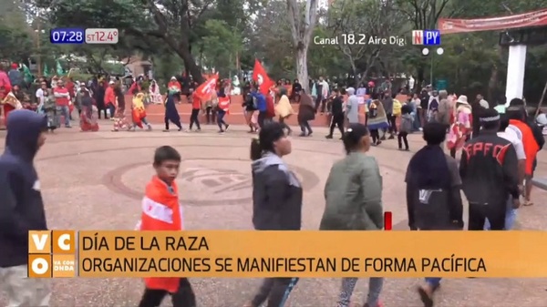 Indígenas reclaman sus derechos en el Día de la Raza - Noticias Paraguay