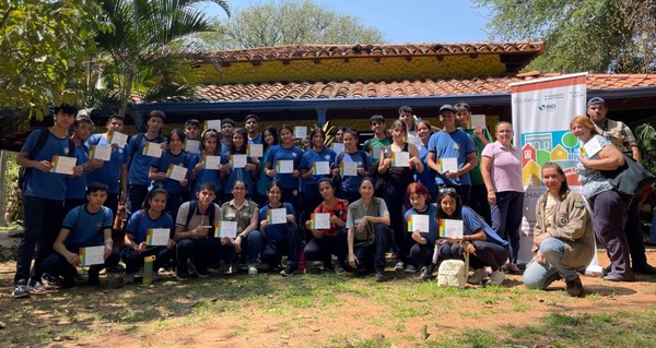 Estudiantes finalizan Programa de Educación Ambiental en Chacarita Alta