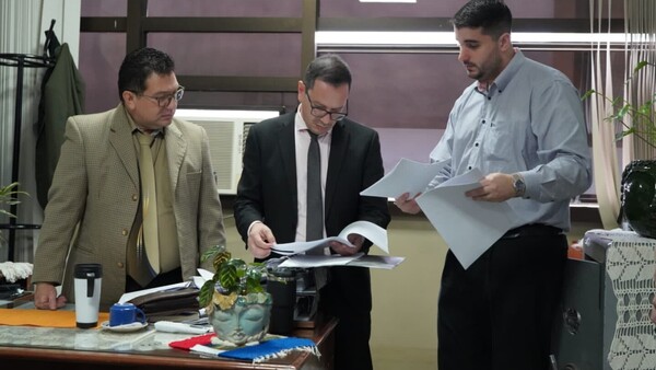 Fiscalía realiza allanamientos en sedes del IPS tras denuncias de irregularidades