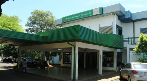 Niña que entró a cirugía por una fractura y acabó en UTI sigue en estado grave - Noticiero Paraguay