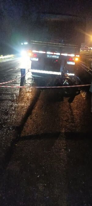 Trágico accidente en Tomás Romero Pereira: motociclista fallece tras colisionar con camión estacionado