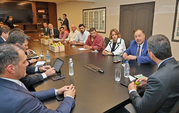 Bananeros se reunieron con el presidente Peña y accederán a créditos flexibles ante falta de pagos de Argentina | RADIO NACIONAL