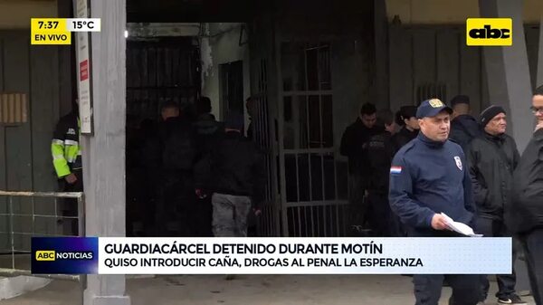 Video: Guardiacárcel detenido durante motín - ABC Noticias - ABC Color