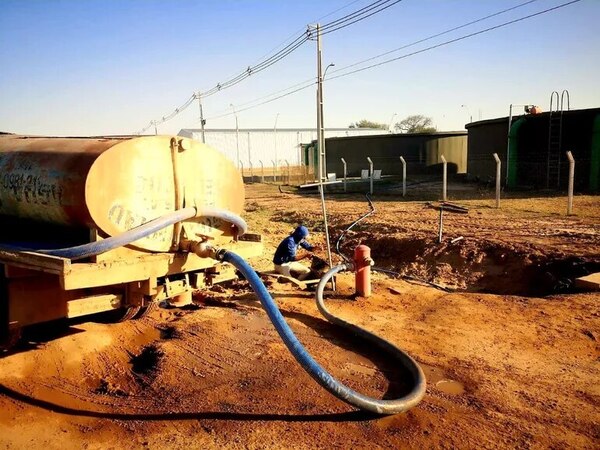 Essap, SEN y Defensa Nacional planean nuevo envío de camiones con agua al Chaco - Nacionales - ABC Color