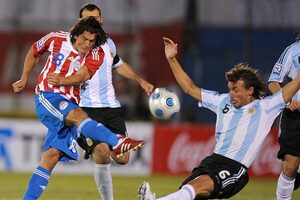 Versus / Previo al partido, Nelson Haedo recordó el golazo que le convirtió a Argentina