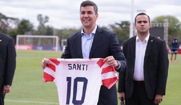 Peña se ausentará dos días para apoyar a la Albirroja en Buenos Aire - Noticiero Paraguay