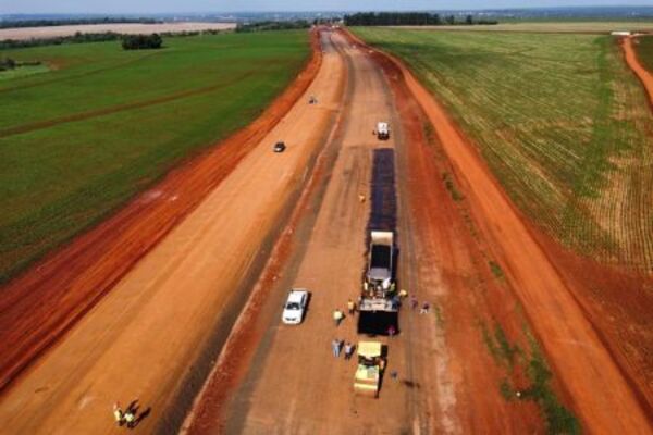 Corredor Metropolitano del Este: obras en el lote rural 2 avanzan con el extendido de base negra