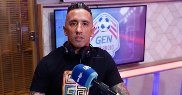 Versus / Lucas Barrios sobre Adam Bareiro: "Está bueno que se lo valore acá"