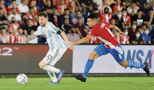 ¡Diez años sin derrotas! La Albirroja se mantiene invicto ante Argentina