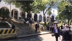 Tras 12 años, Justicia confirma suspensión impuesta a abogado para ejercer la profesión - Nacionales - ABC Color
