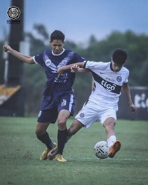 Sub 16: el campeón empató ante Ameliano   - Fútbol - ABC Color