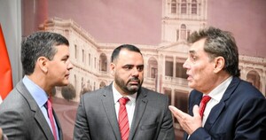 Santi viajó a ver el partido de Paraguay en medio del conflicto con Argentina