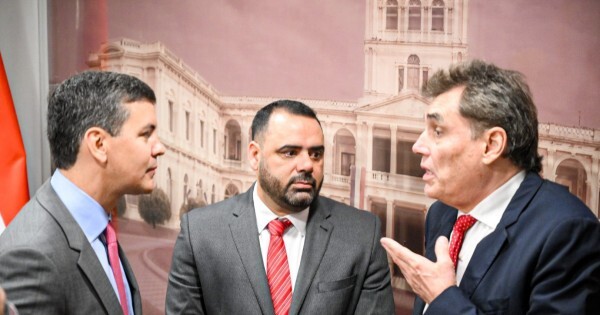 Santi viajó a ver el partido de Paraguay en medio del conflicto con Argentina
