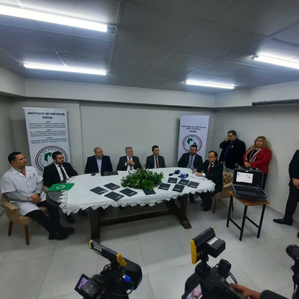 Presentan APP que facilitará el trabajo de los médicos del IPS que hacen visitas domiciliarias - ADN Digital