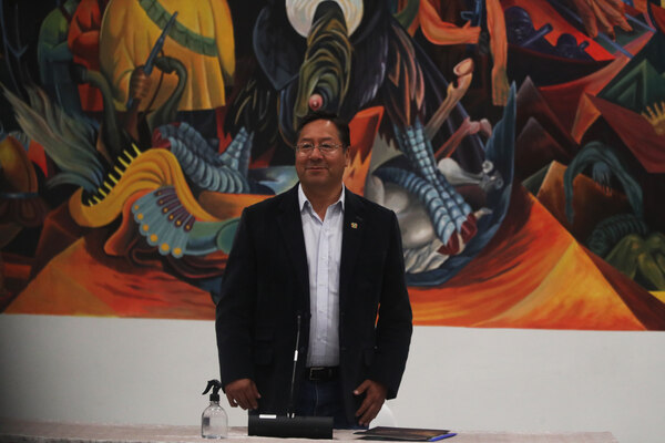 Bolivia aprueba la producción de medicamentos a base de "saberes ancestrales" - MarketData